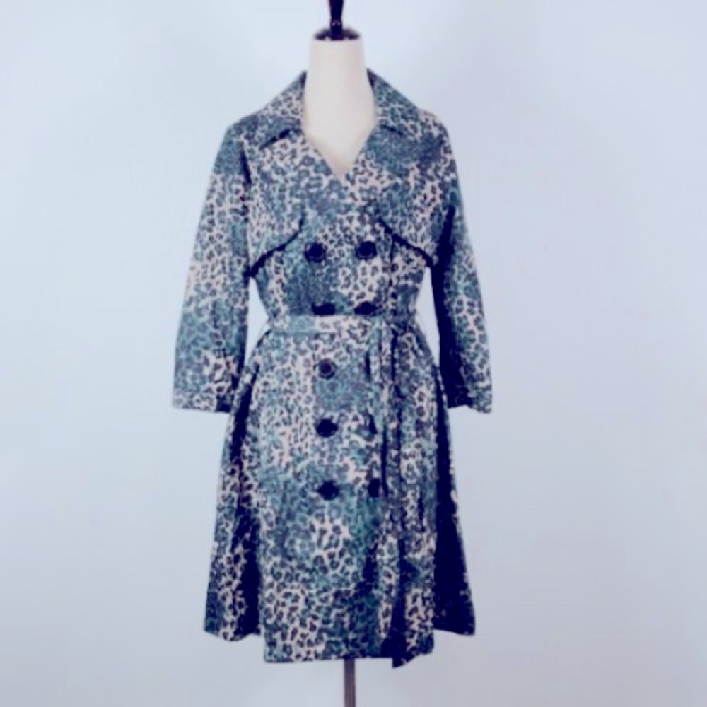 VERTIGO PARIS rain jacket trench coat leopard print
Sz M